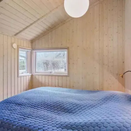 Cozy Just 200 M From The Dronningmølle