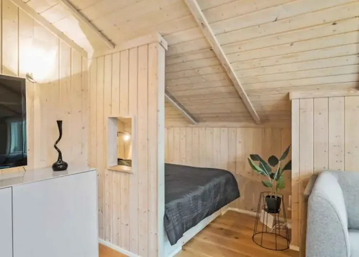 Cozy Just 200 M From The Casa vacanze *